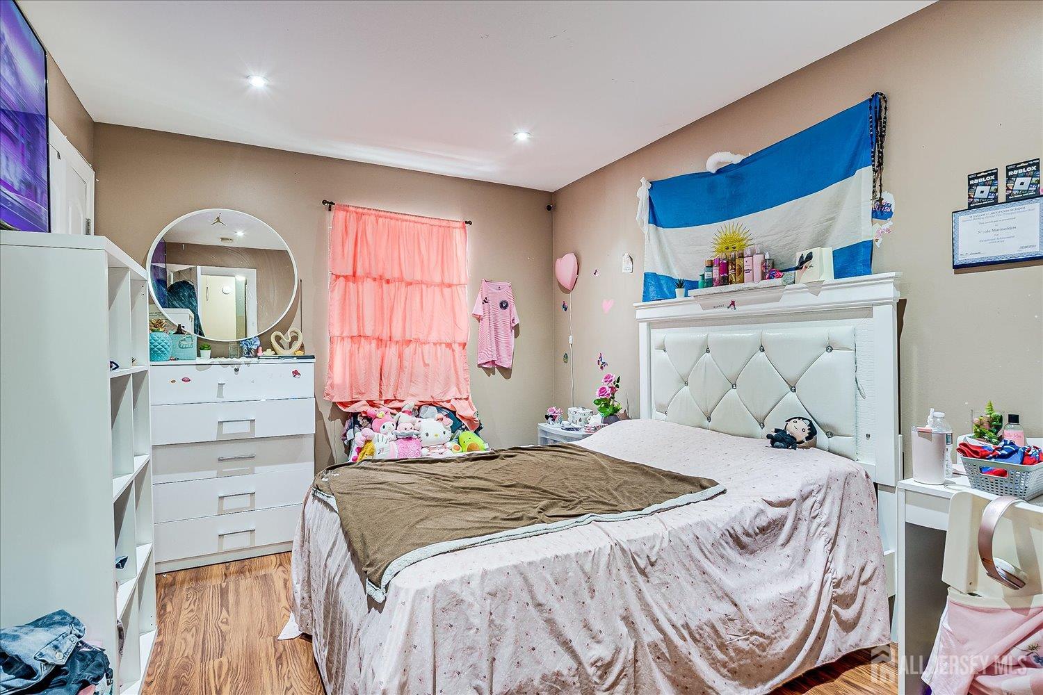 57 smith Street 2, Perth Amboy, NJ, 08861 image 25