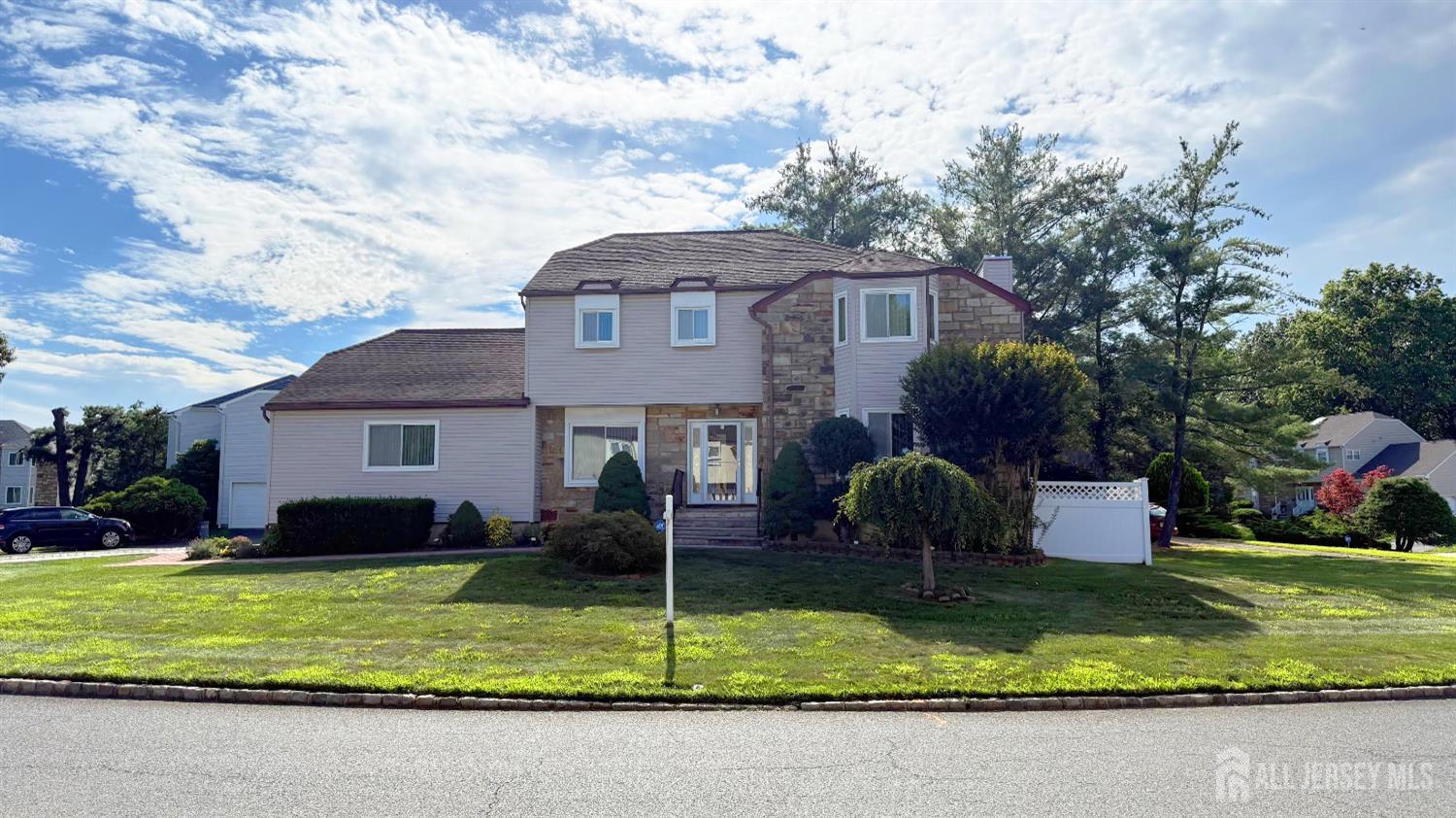 7 Mariposa Place, Old Bridge, NJ, 08857