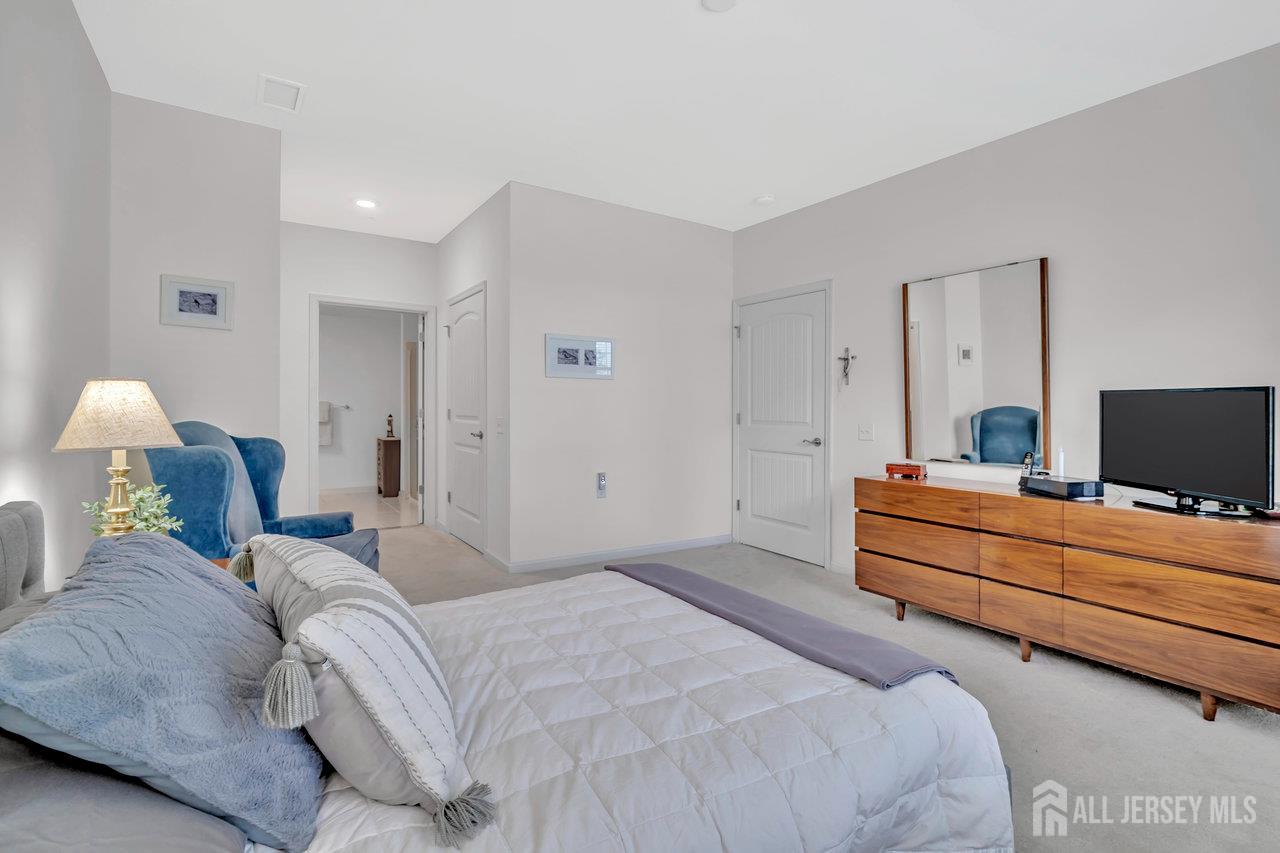 30 Grabowski Drive, Sayreville, NJ, 08859 image 23