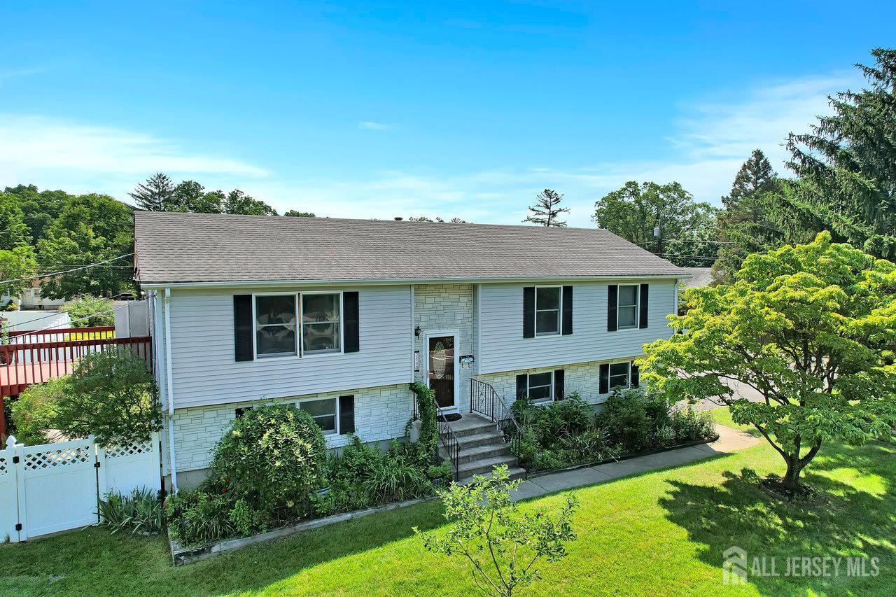 250 Adirondack Avenue Image 3