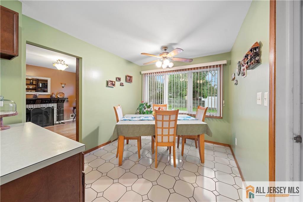 41 Jonathan Drive, Edison, NJ, 08820 image 12