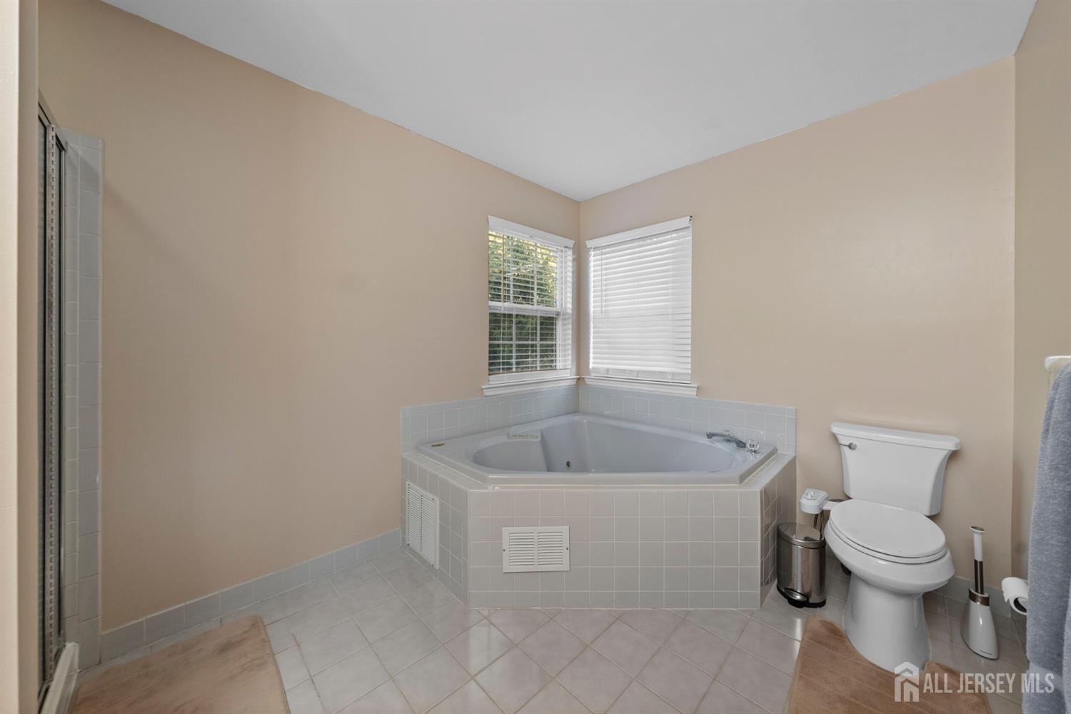 18 Kopak Way, Spotswood, NJ, 08884 image 31