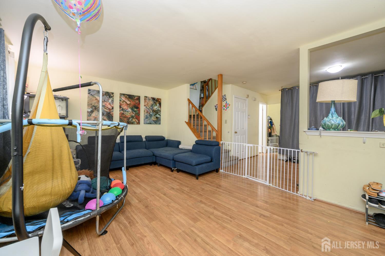 38 Nottingham Way Image 5