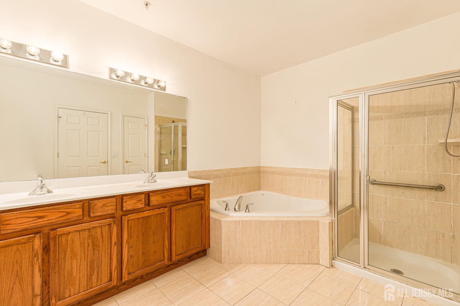 1304 Cedar Village Boulevard 304, East Brunswick, NJ, 08816 image 16