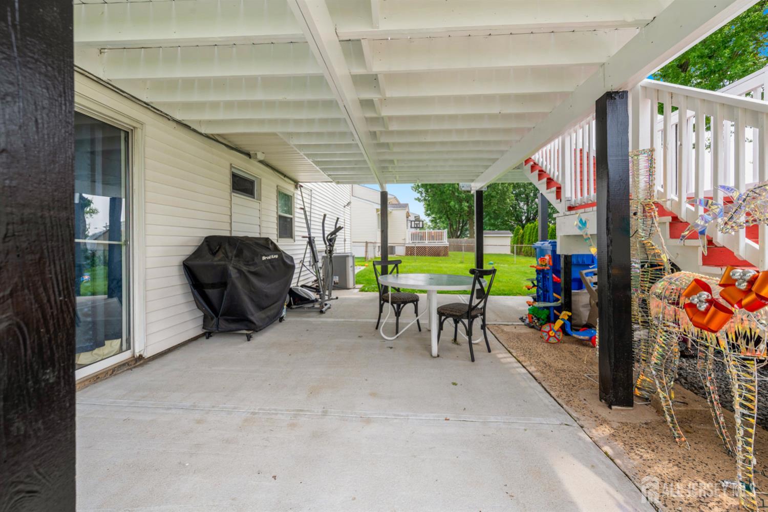 115 Vernon Way, Port Reading, NJ, 07064 image 33