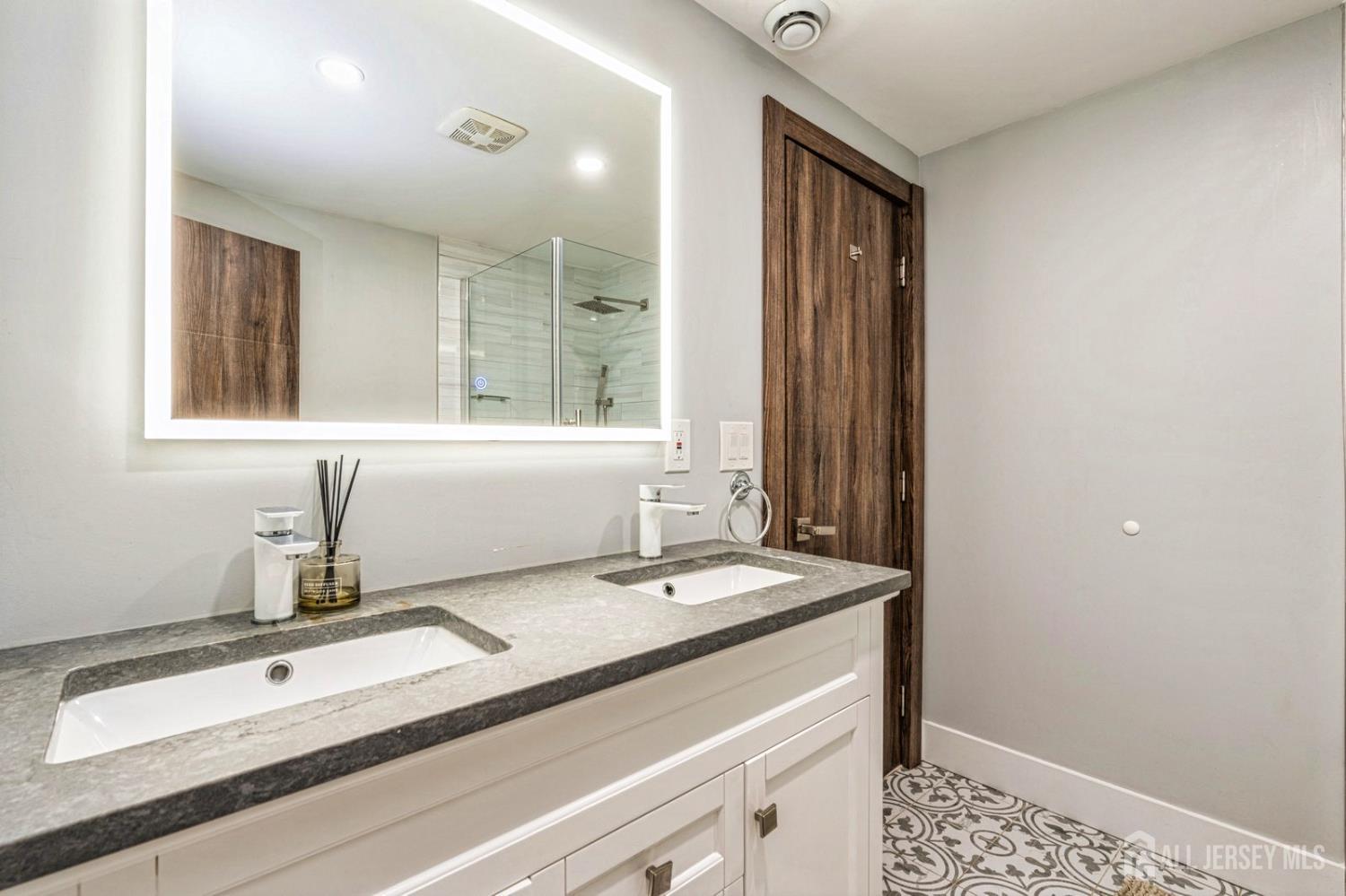 20 Diamond Court, East Brunswick, NJ, 08816 image 23