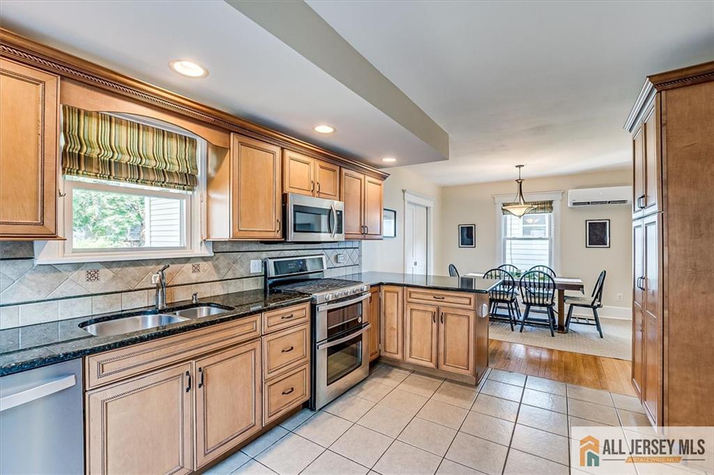 135 N 5th Avenue, Highland Park, NJ, 08904 image 13