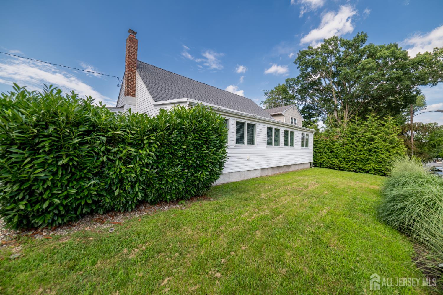 23 Viola Avenue, Leonardo, NJ, 07737