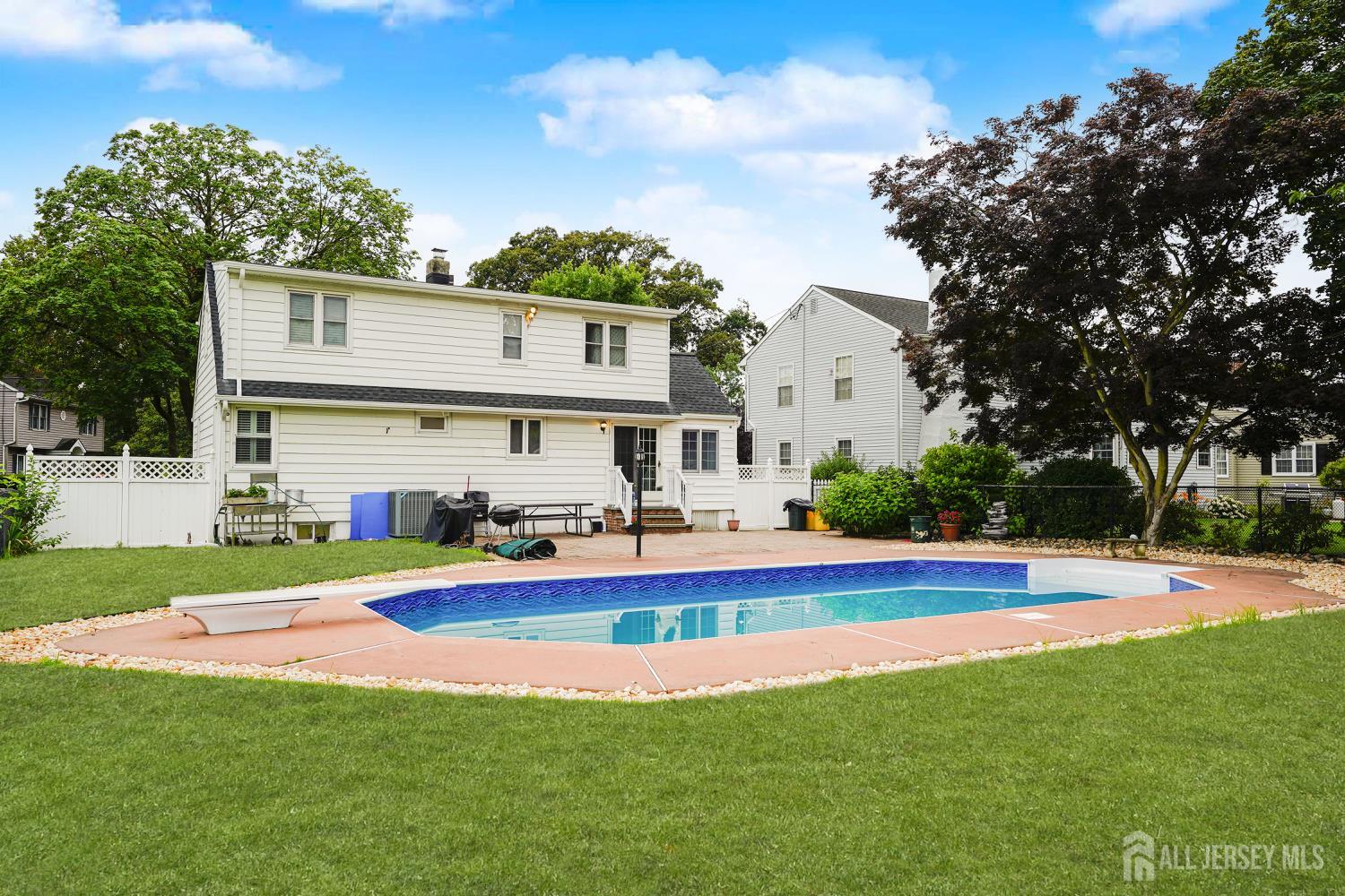 45 Kenwood Terrace Image 1