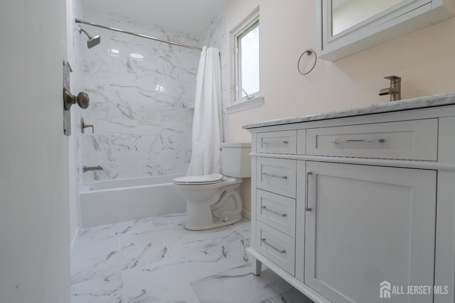14 Carriage Place, Edison, NJ, 08820 image 35
