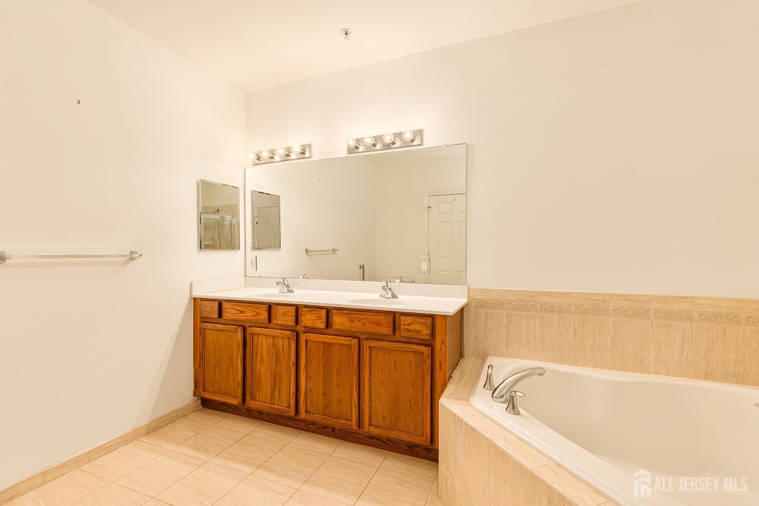 1304 Cedar Village Boulevard 304, East Brunswick, NJ, 08816 image 15