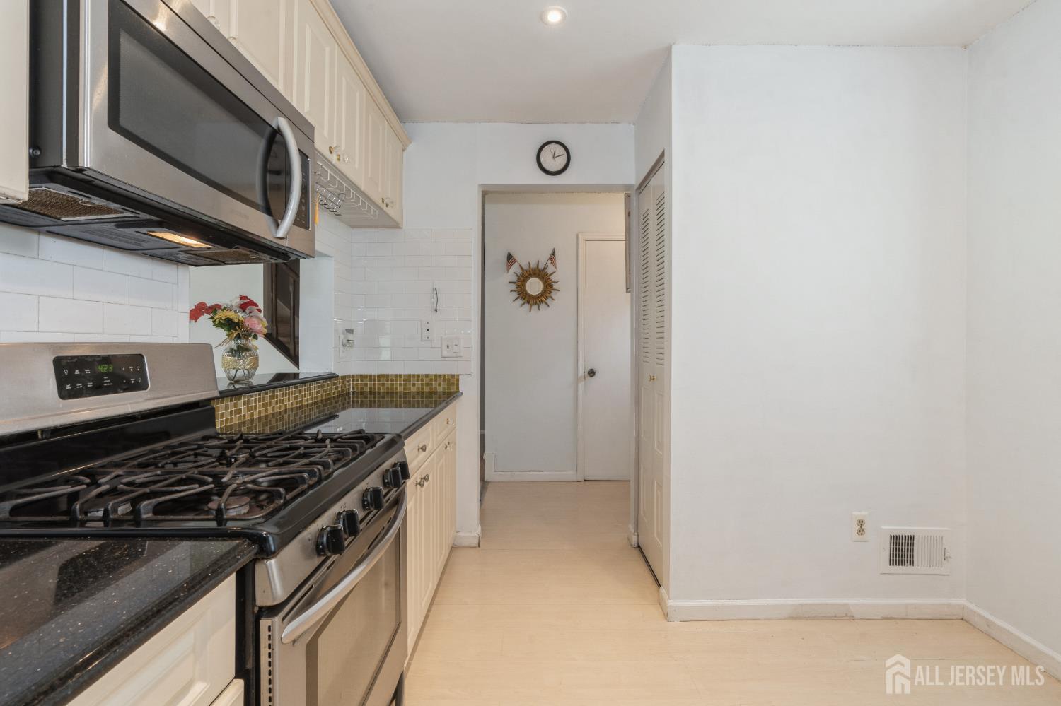 391 Danbury Lane, East Brunswick, NJ, 08816 image 10