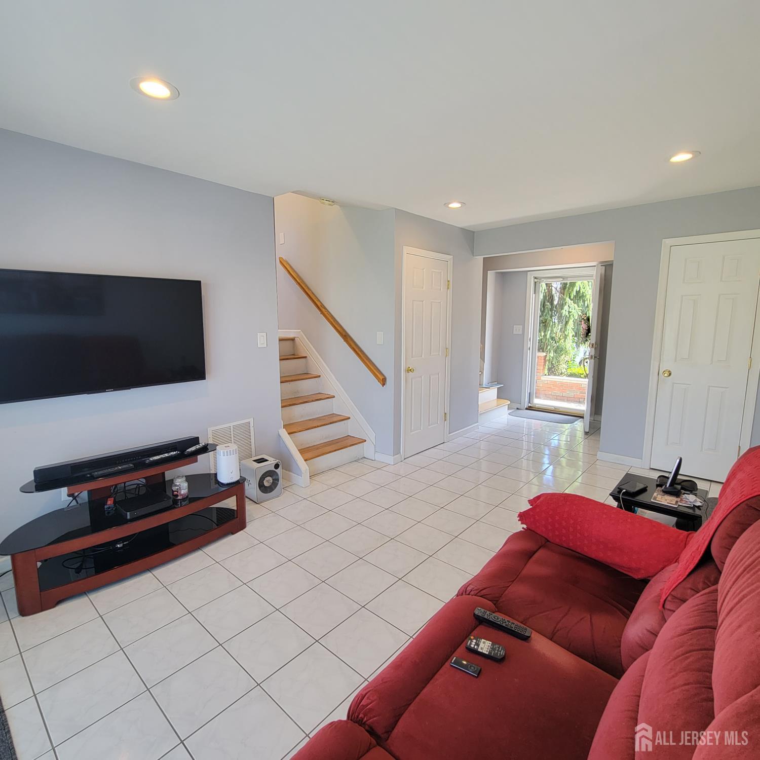 646 franklin Drive, Perth Amboy, NJ, 08861 image 30