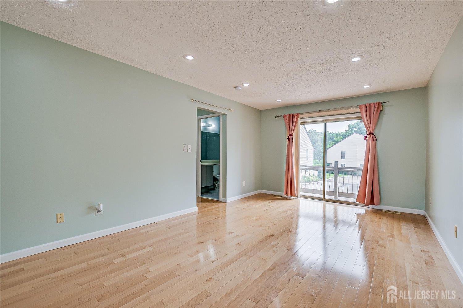 68 Kelly Drive, Edison, NJ, 08820 image 10