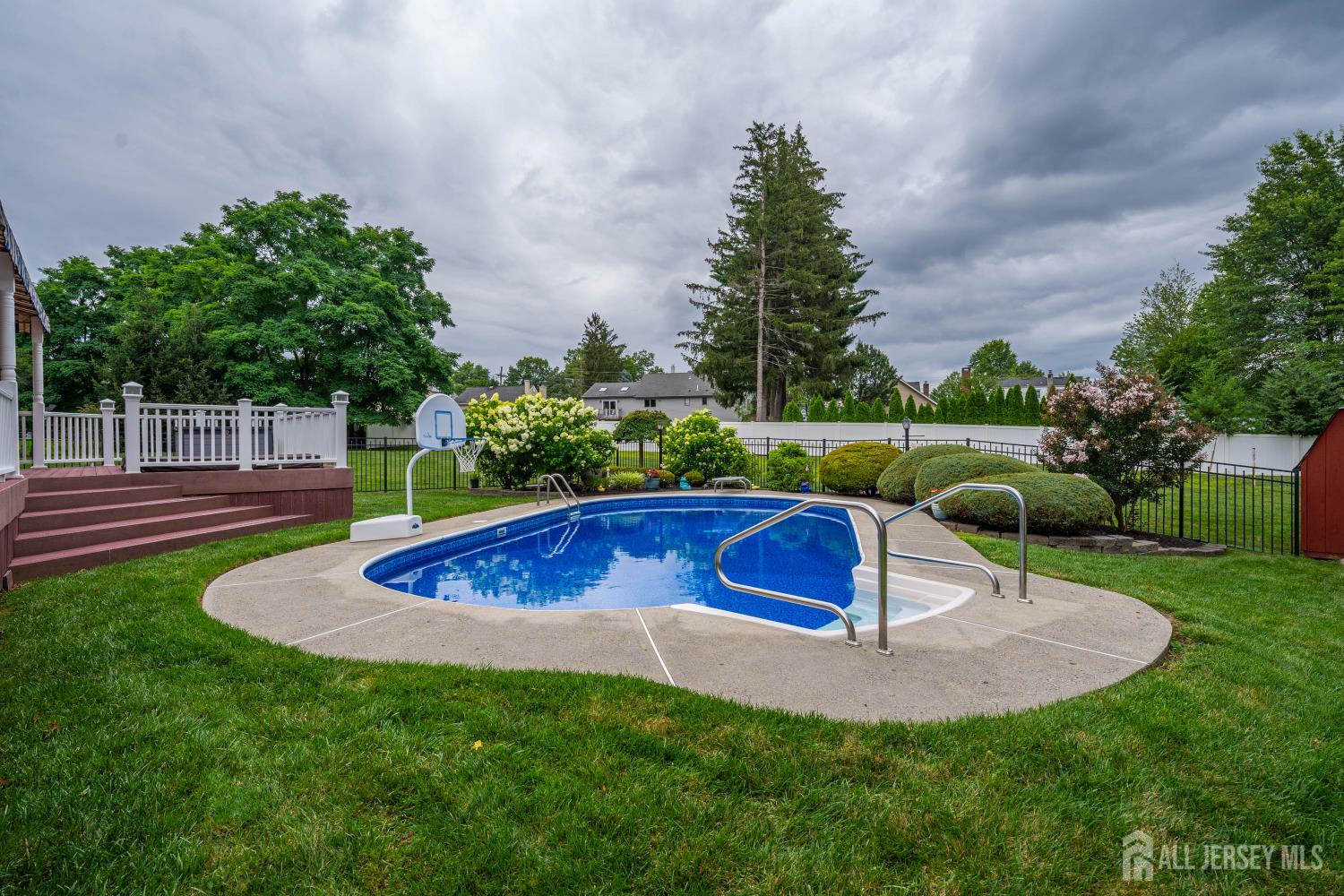 31 Runnymede Road, Colonia, NJ, 07067 image 29