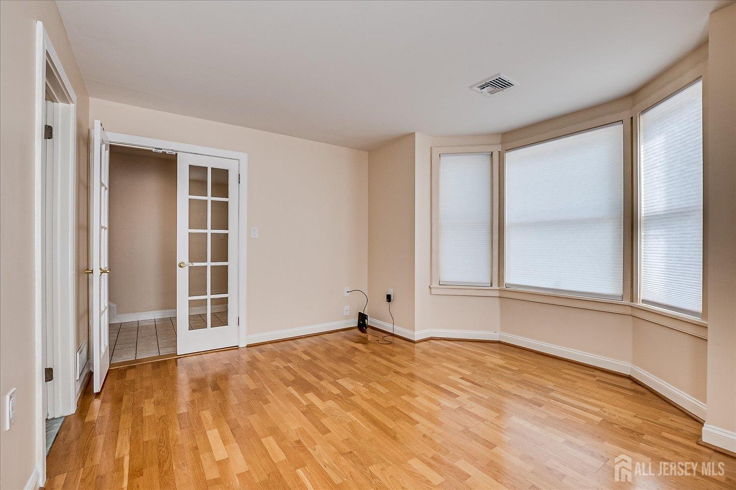 2 Hiram Square, New Brunswick, NJ, 08901 image 13