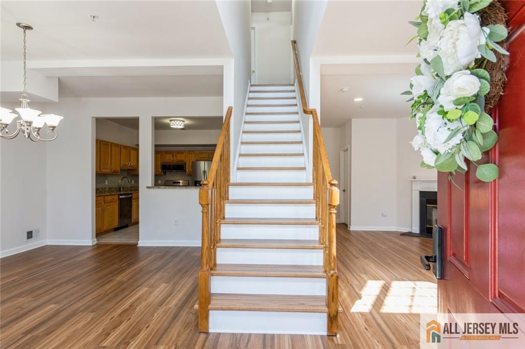 199 Pinelli Drive Image 4
