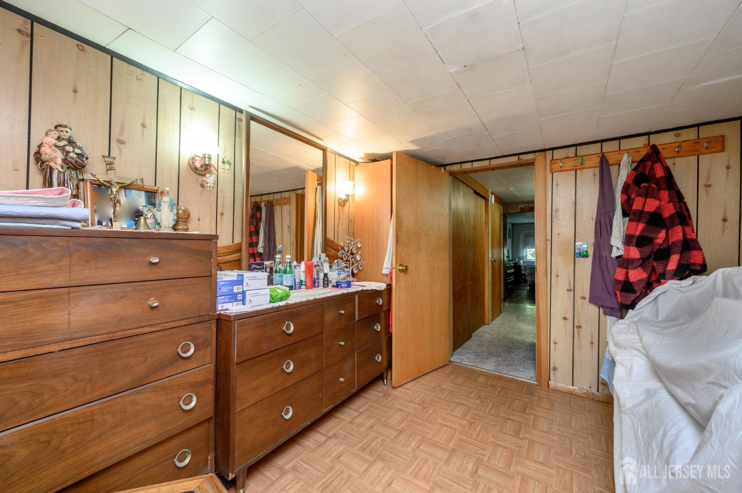 17 Izola Avenue, Fords, NJ, 08863 image 16