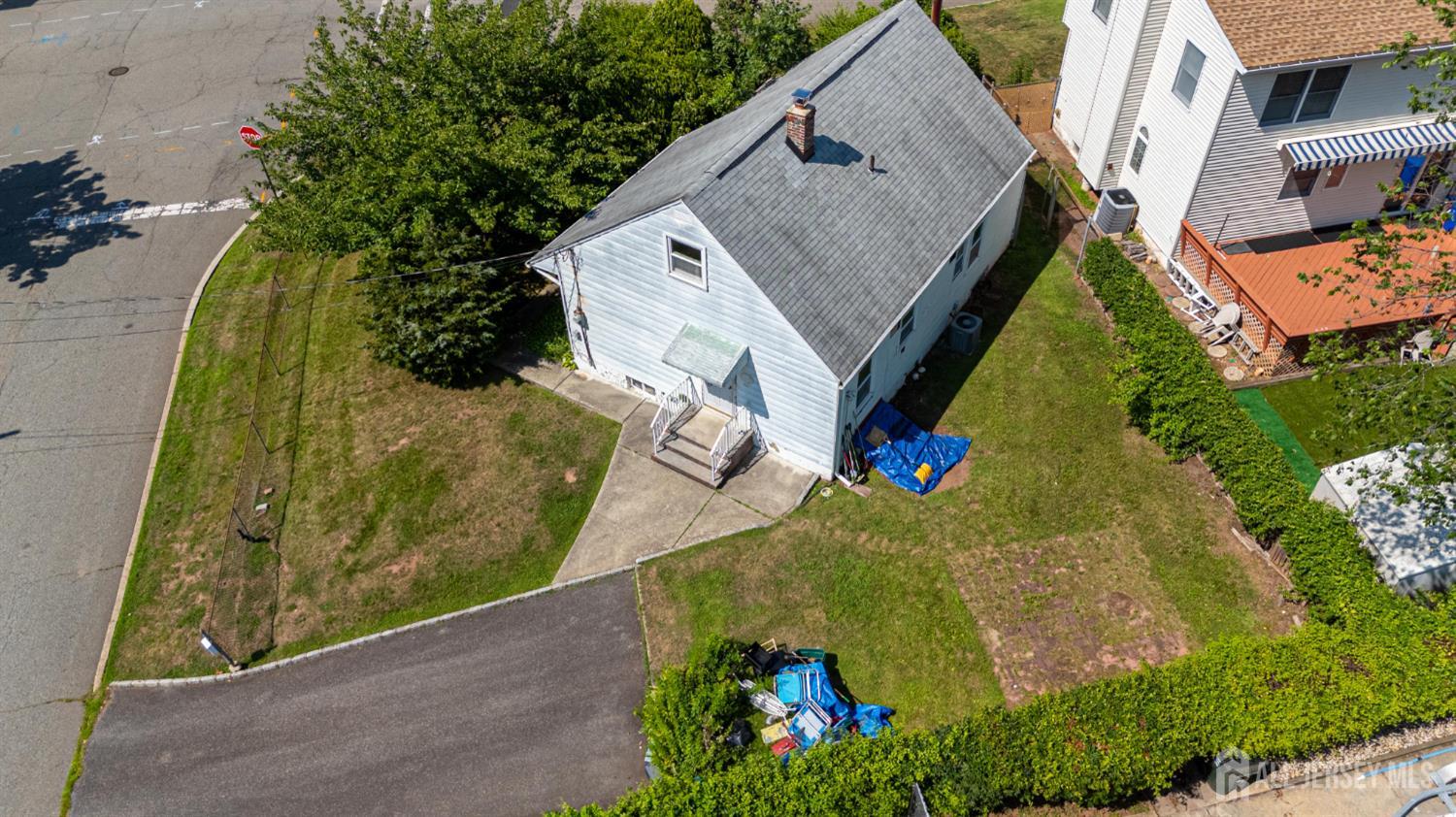 64 Bender Avenue Image 1