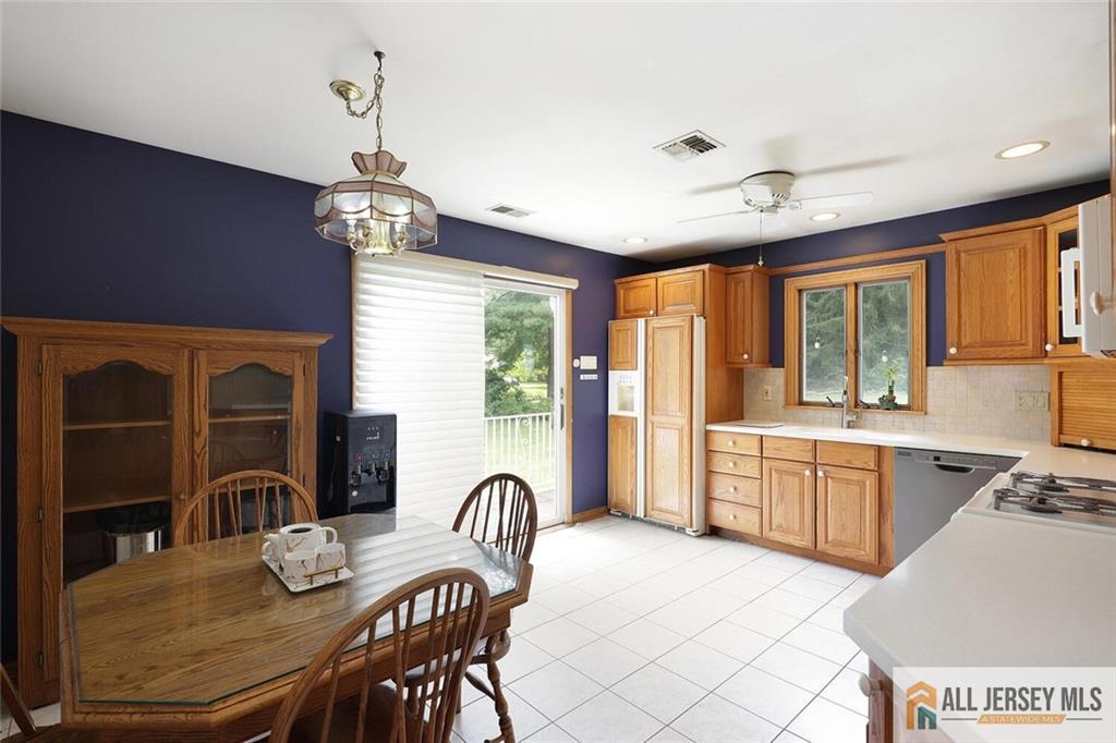 675 Georges Road, South Brunswick, NJ, 08852 image 8