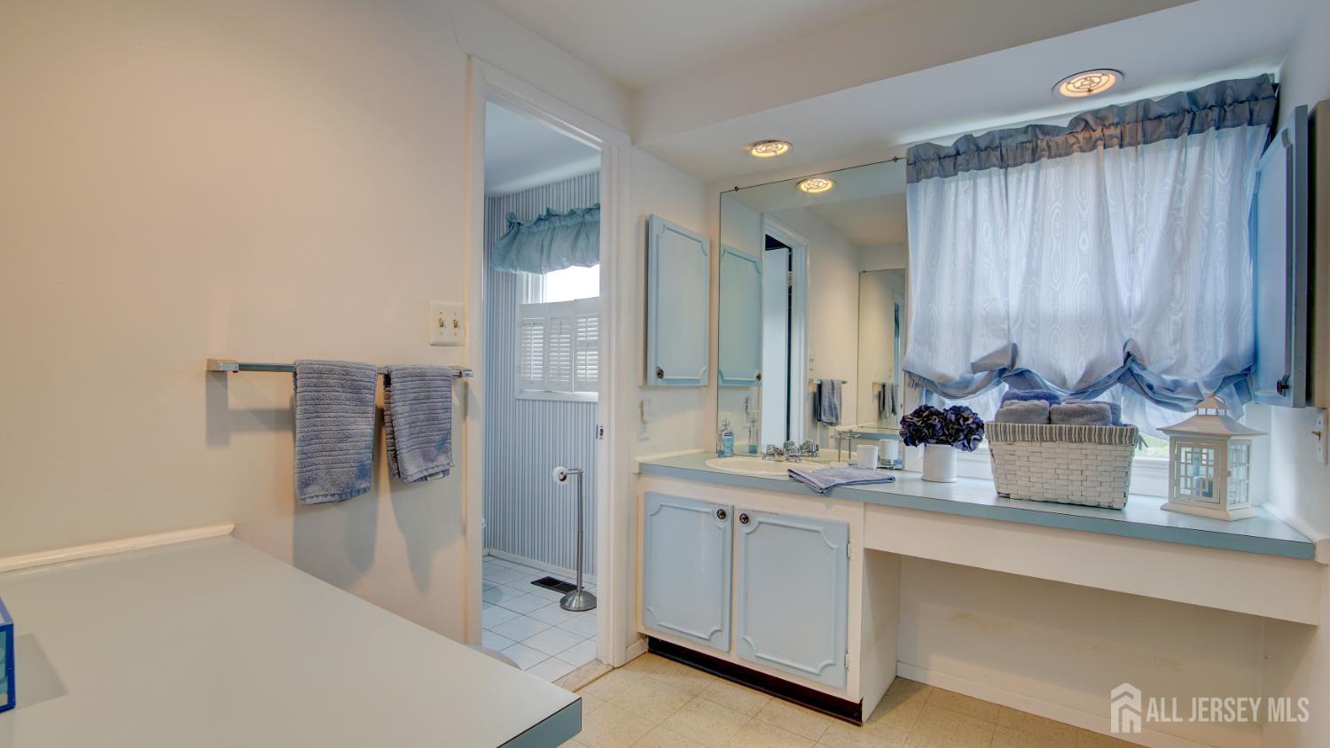 20 Kenwood Lane, Old Bridge, NJ, 08857 image 28