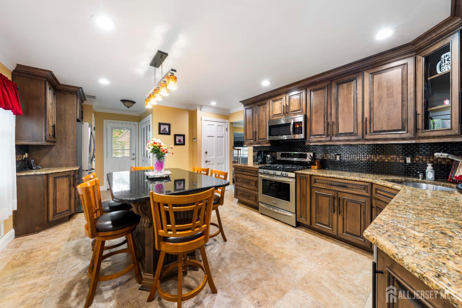 31 Runnymede Road, Colonia, NJ, 07067 image 9