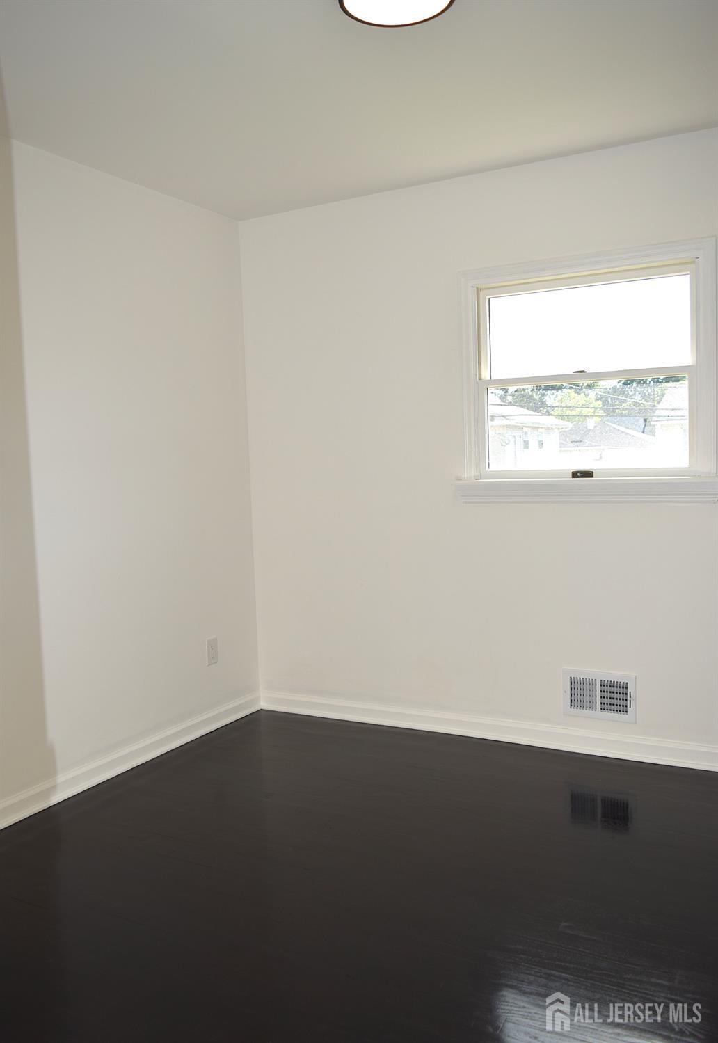 42 Roosevelt Avenue, Colonia, NJ, 07067 image 17