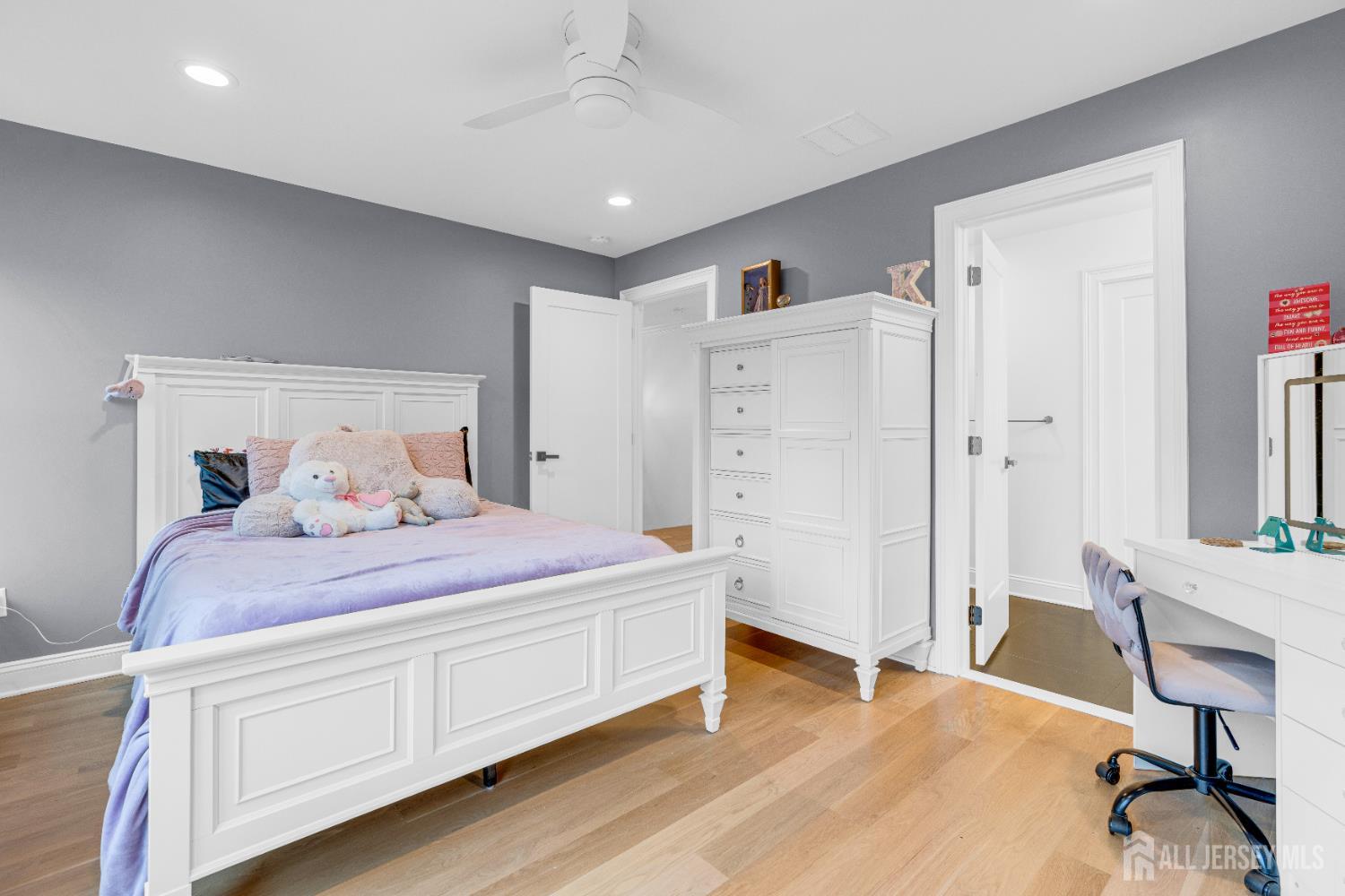 40 CAMBRIDGE Road, Edison, NJ, 08817 image 25