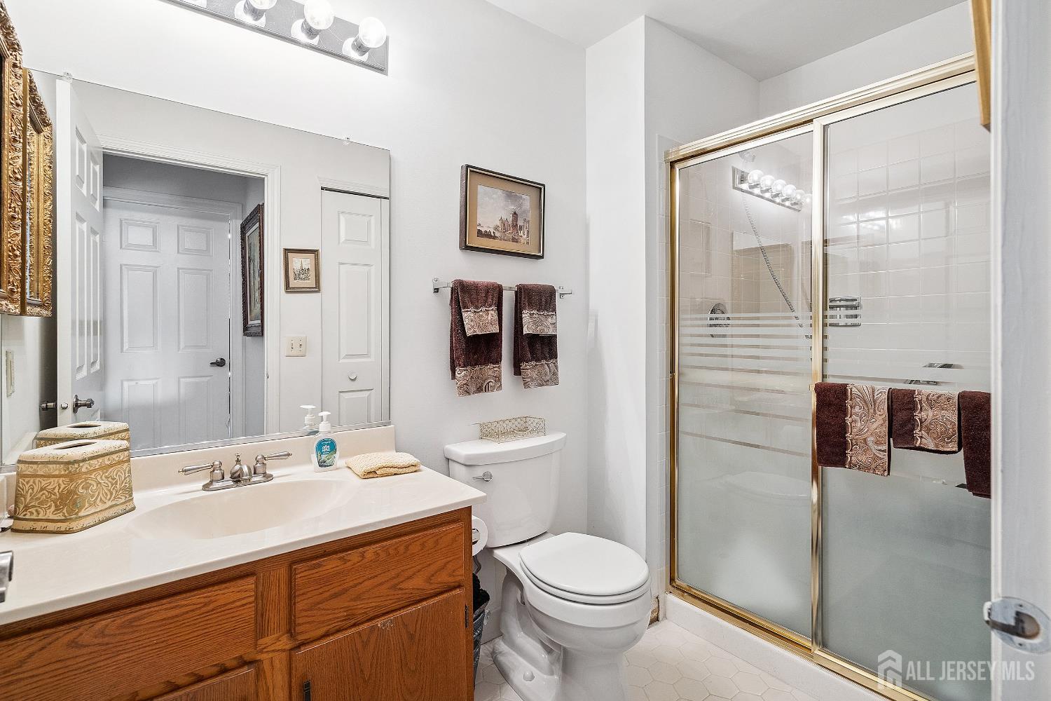 2-B Surrey Court, Monroe, NJ, 08831 image 17