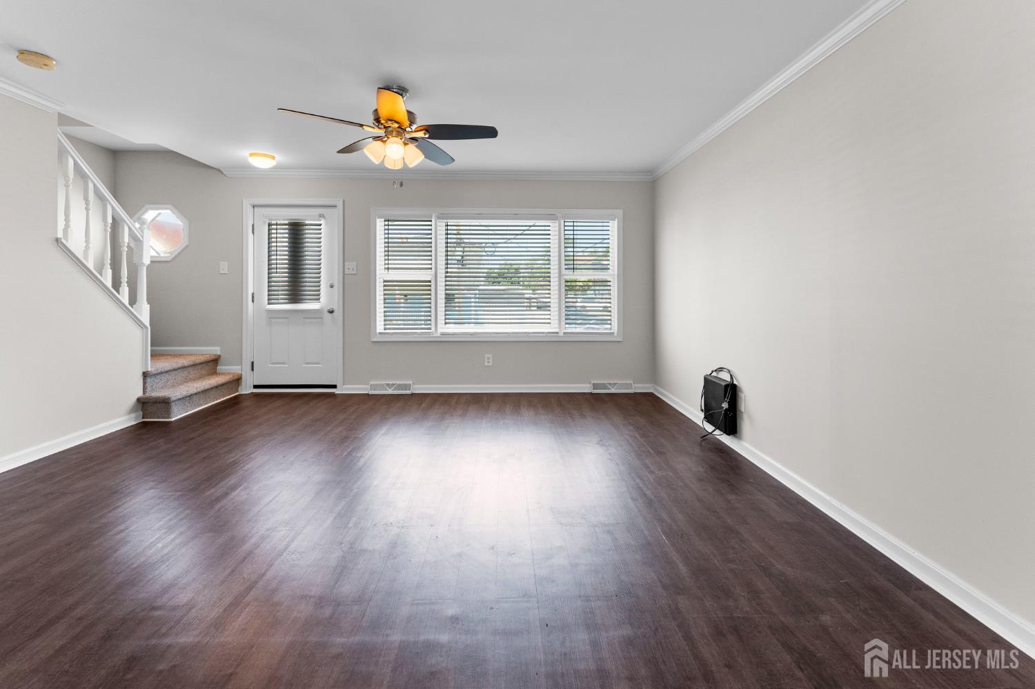 284-286 Silzer Street Image 5