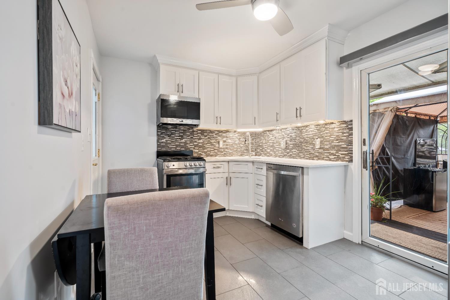 13 Sherman Avenue Image 5