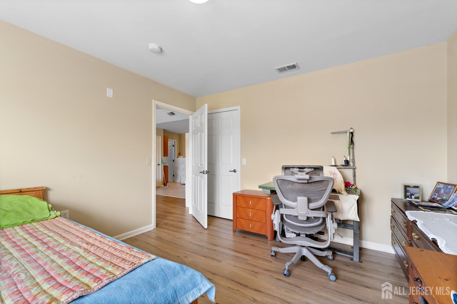 131 Liddle Avenue, Edison, NJ, 08837 image 14