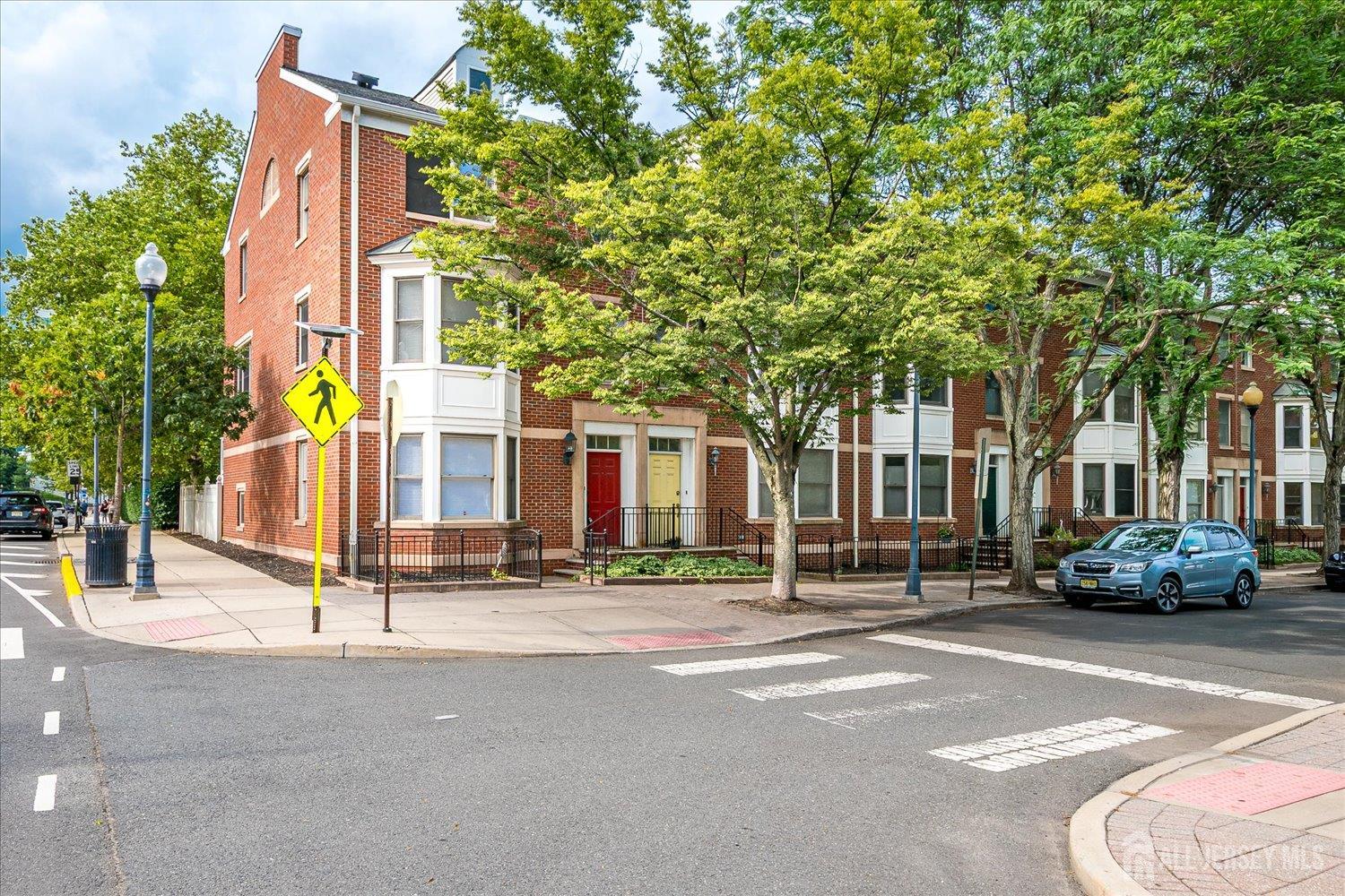 2 Hiram Square, New Brunswick, NJ, 08901 image 25