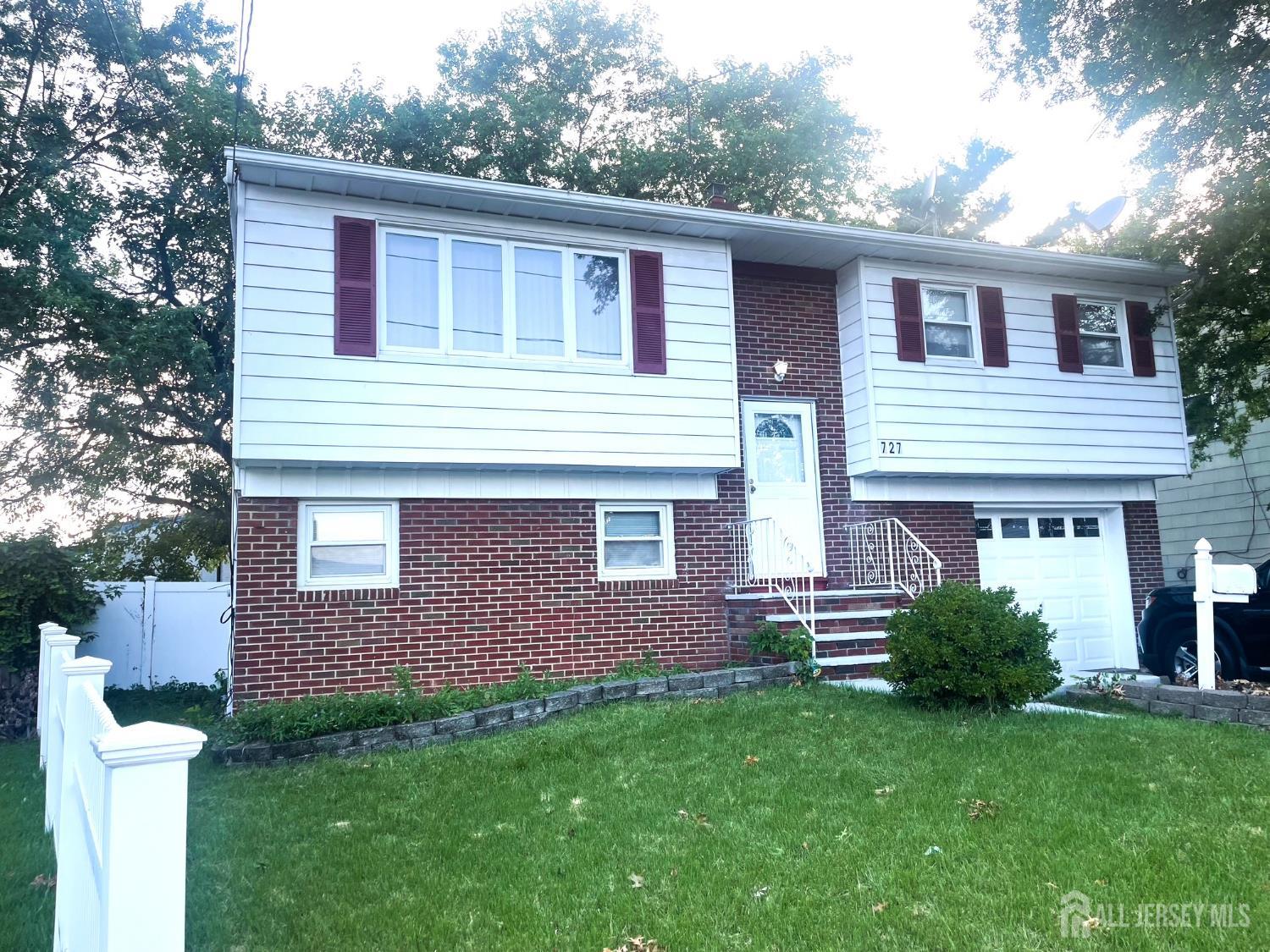 727 E Woodbridge Avenue, Avenel, NJ, 07001