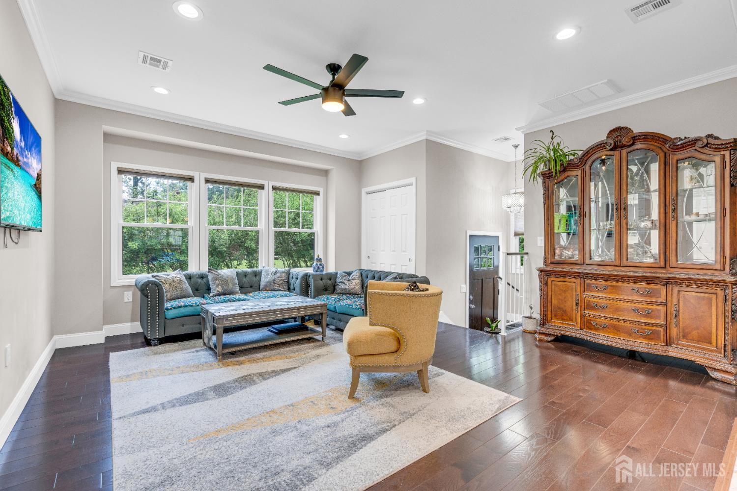 251 W Shirley Avenue, Edison, NJ, 08820 image 8