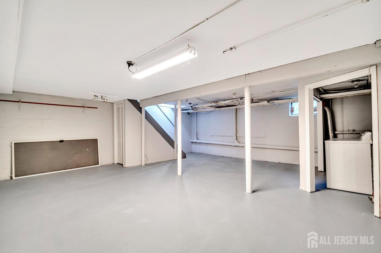 402 N Cranbury Road 8, East Brunswick, NJ, 08816 image 25