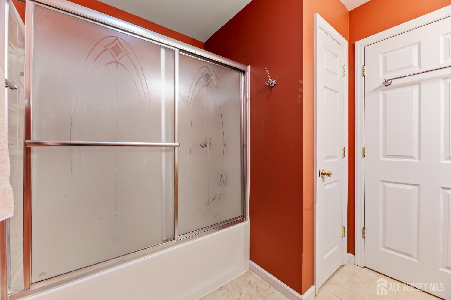 10 Stonewall Drive, Edison, NJ, 08820 image 29