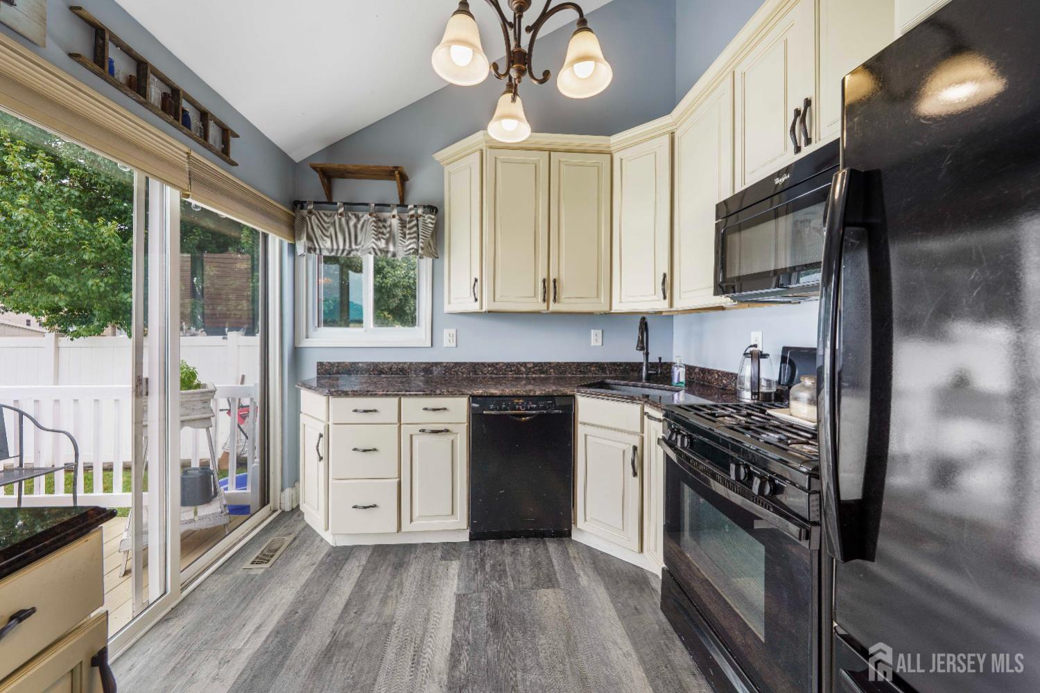143 7th Street, Port Reading, NJ, 07064 image 16