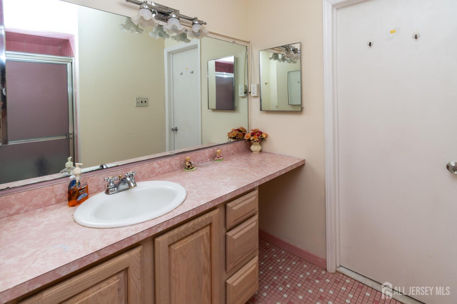40 Phelps Avenue, New Brunswick, NJ, 08901 image 28