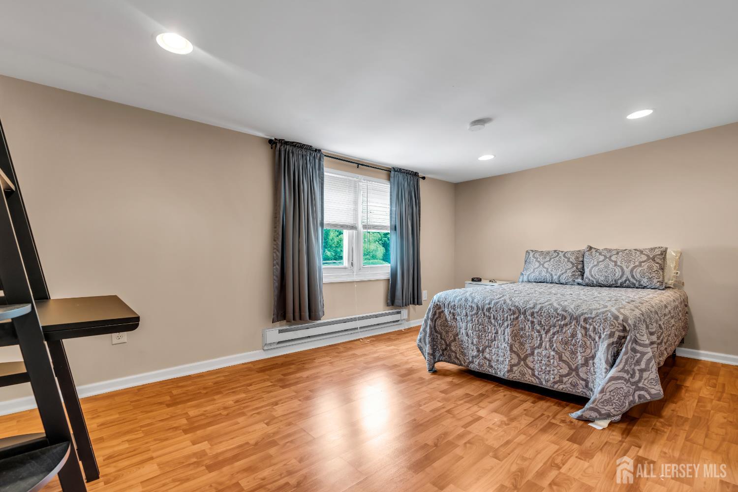 37 New Street, Spotswood, NJ, 08884 image 16