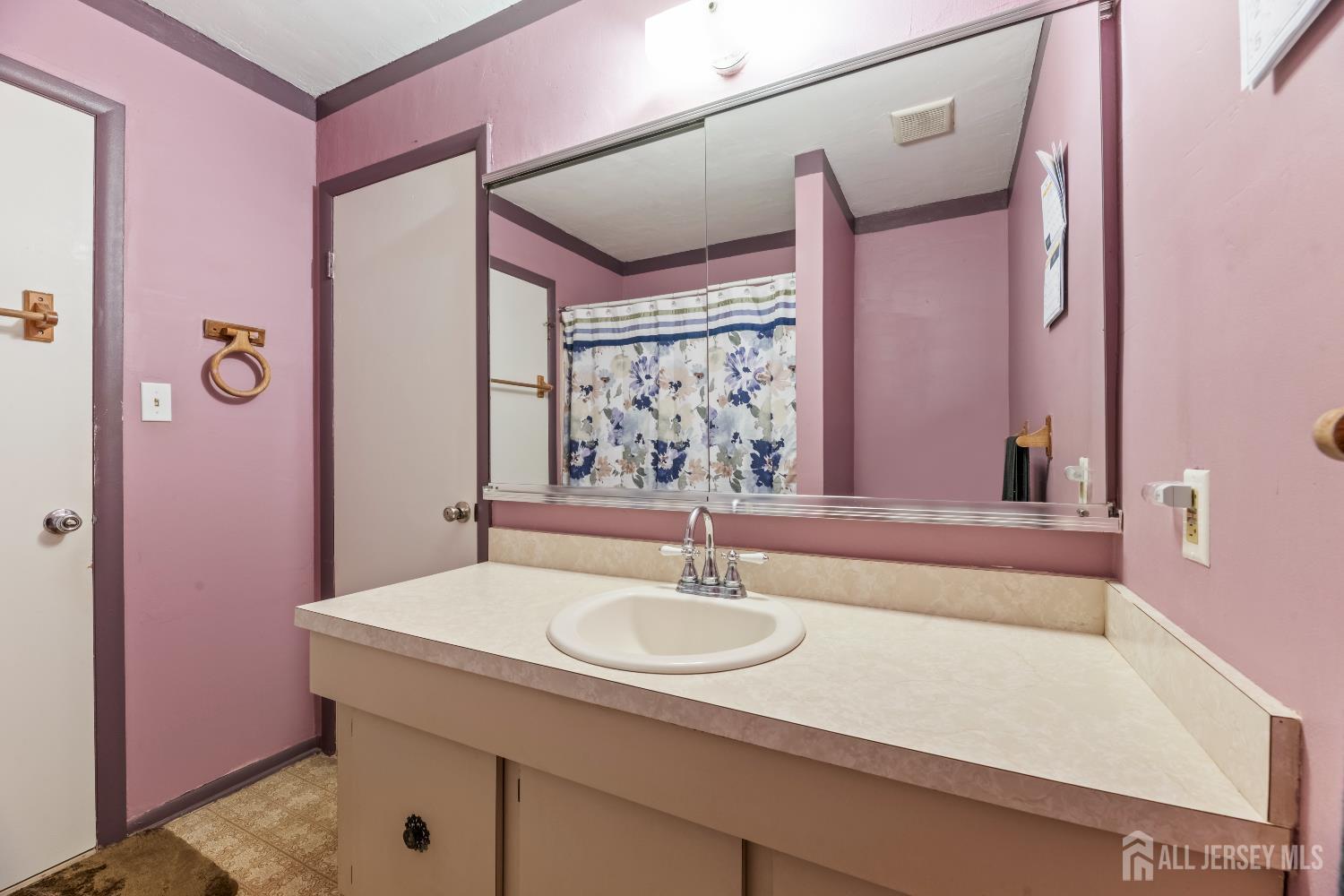 10 Stonewall Drive, Edison, NJ, 08820 image 16
