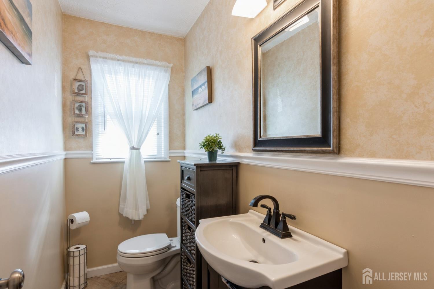 637 Bray Avenue Image 3
