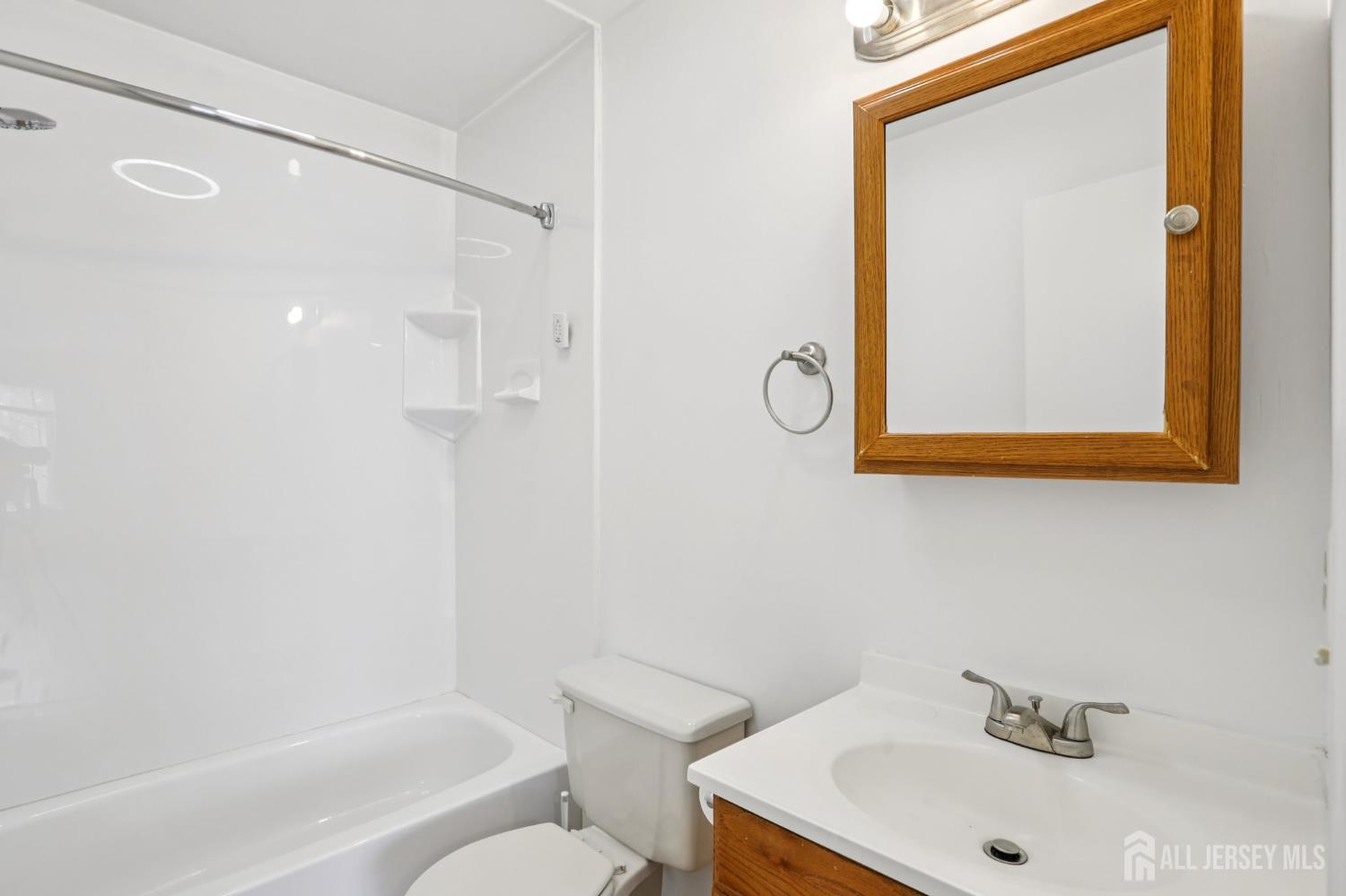 306 Holly Drive, Perth Amboy, NJ, 08861 image 29
