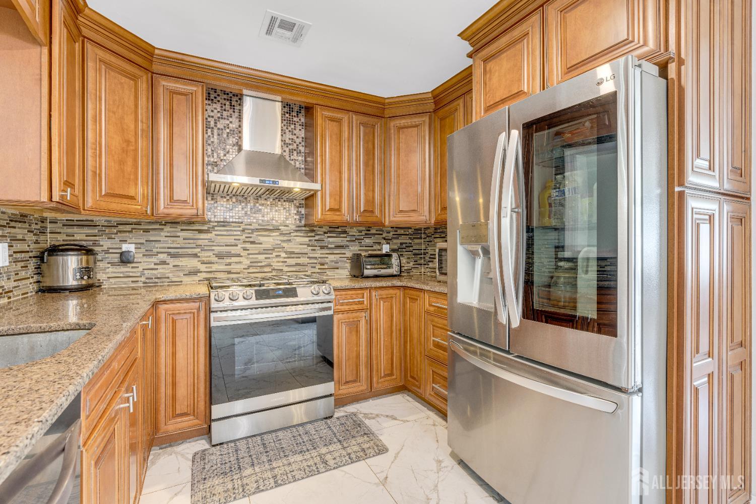 251 W Shirley Avenue, Edison, NJ, 08820 image 13