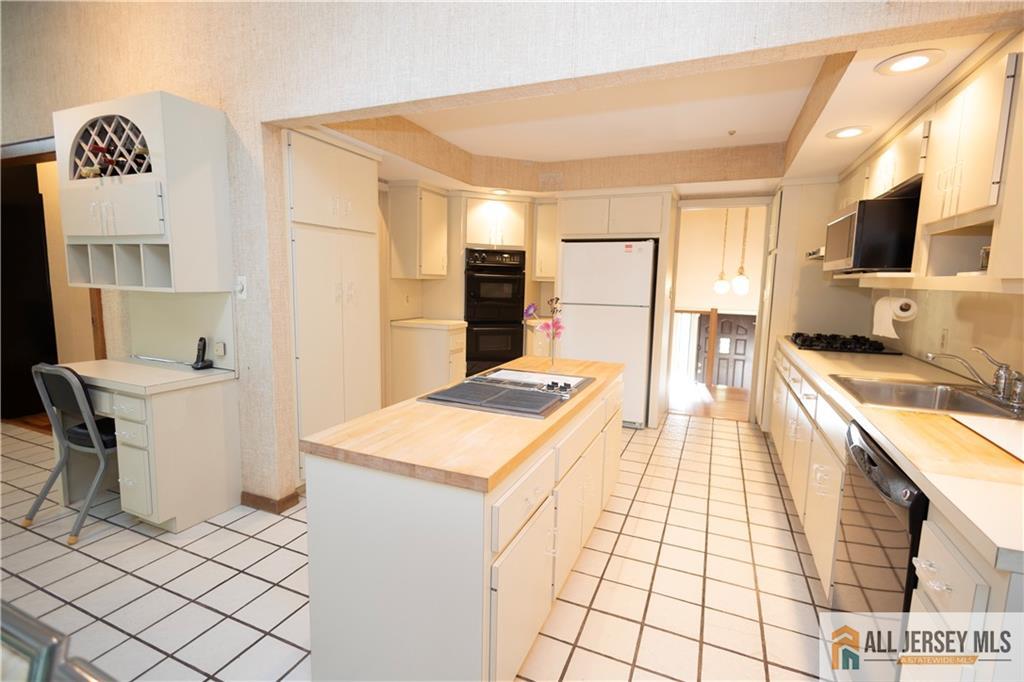 12 Tompkins Road, East Brunswick, NJ, 08816 image 15