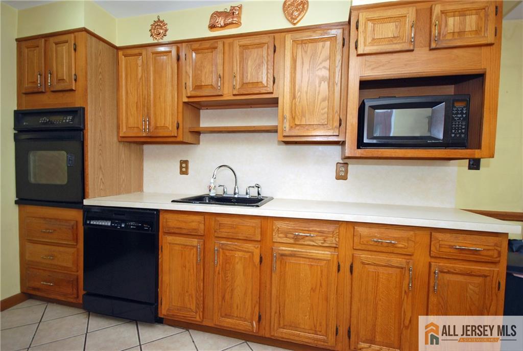 14 Albert Drive, Old Bridge, NJ, 08857 image 19