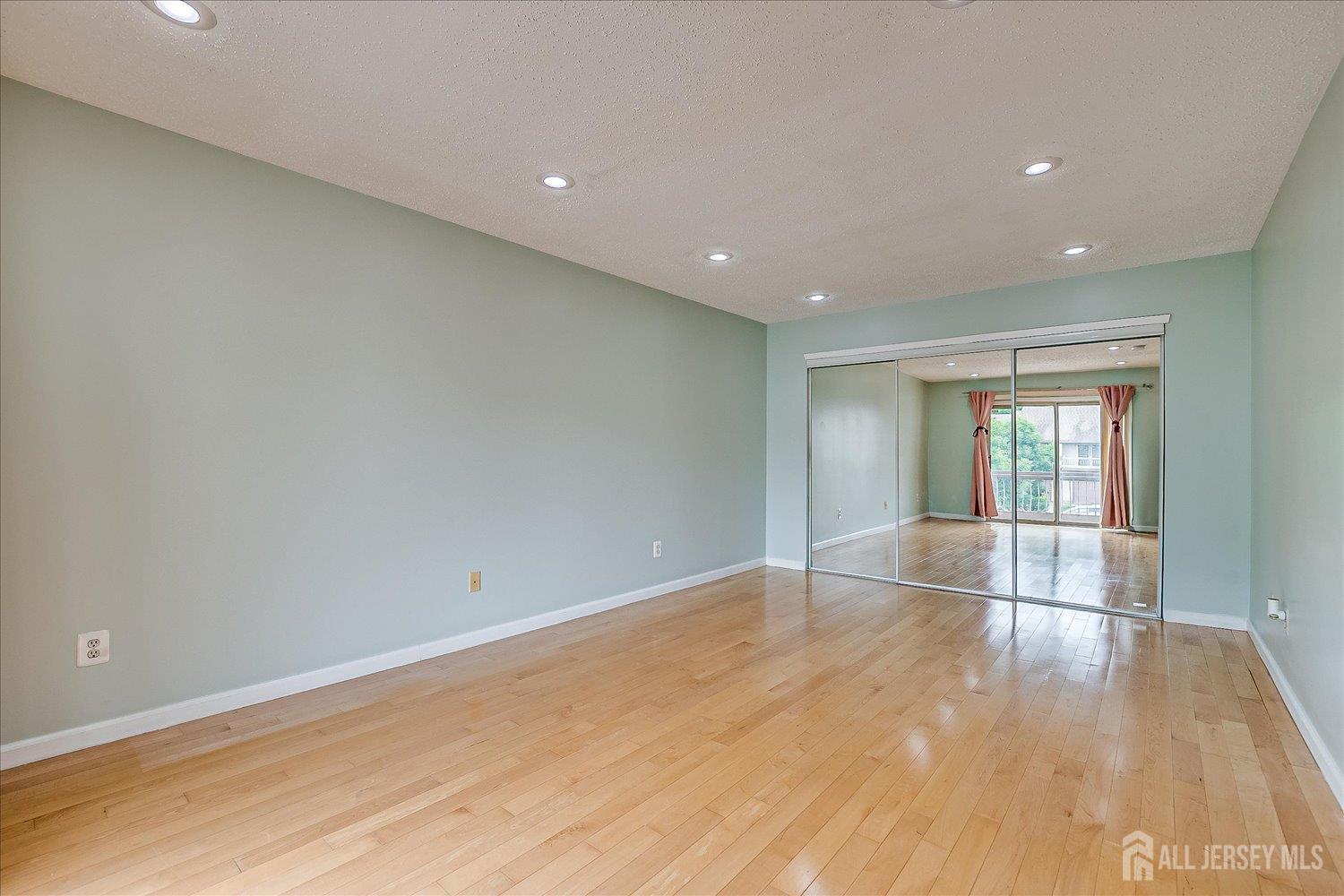 68 Kelly Drive, Edison, NJ, 08820 image 46