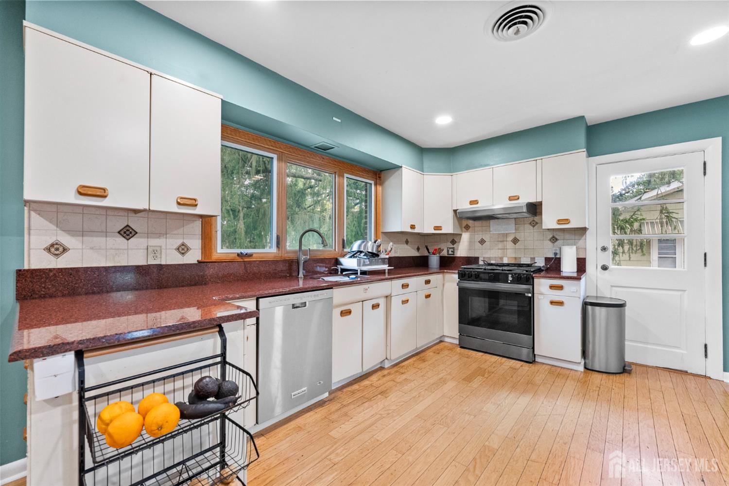 180 Farm Lane, Bound Brook, NJ, 08805 image 15