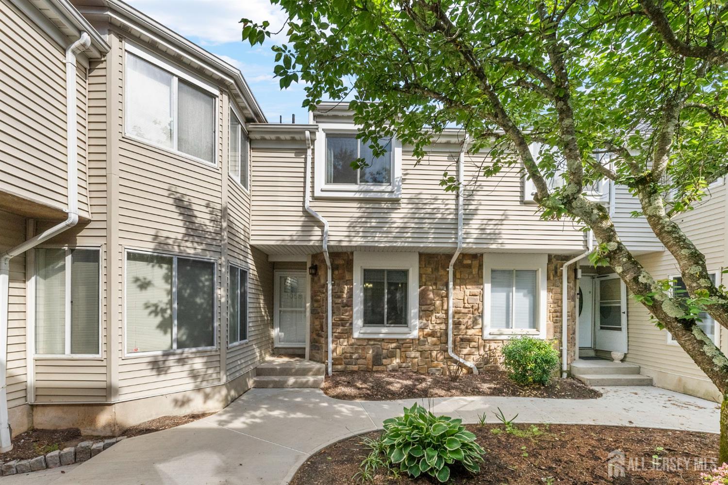 1058 Schmidt Lane, North Brunswick, NJ, 08902 image 31