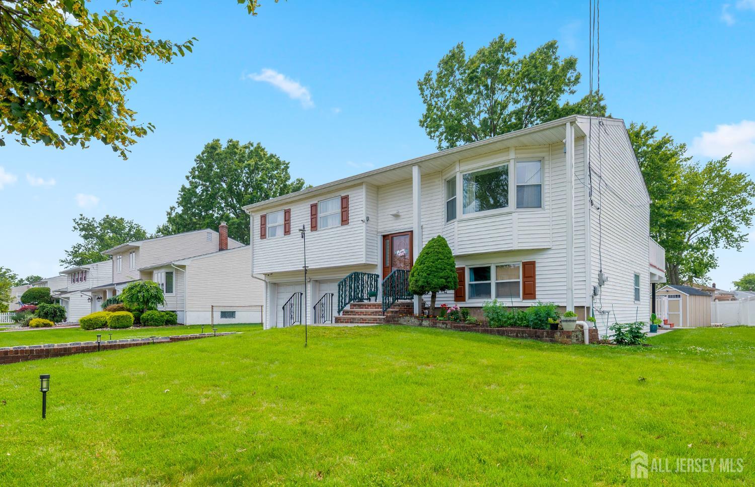 115 Vernon Way Image 4